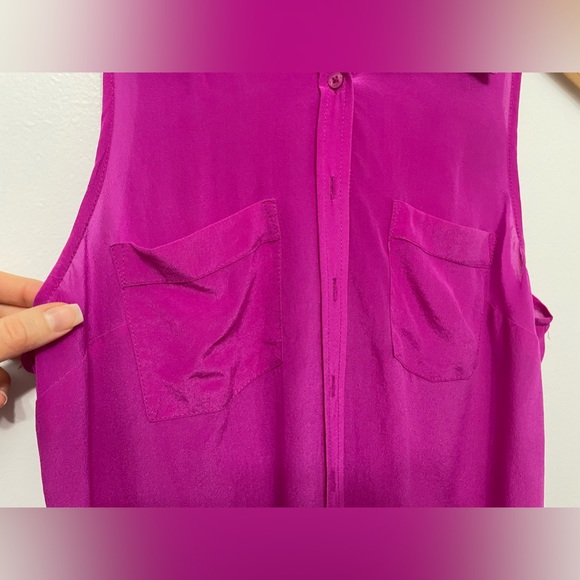 GUESS 100% Silk Sleeveless Button Up Blouse - Picture 4 of 6